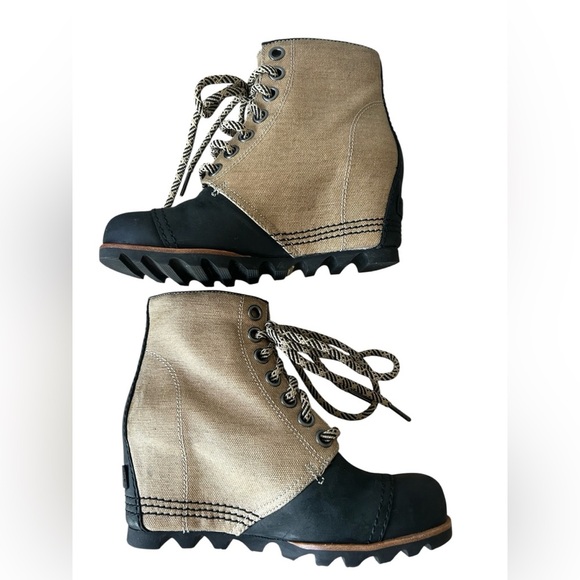 Sorel Joan of Arc Black Leather and Burlap like Canvas Wedge Boots size 6.5 - Picture 3 of 8